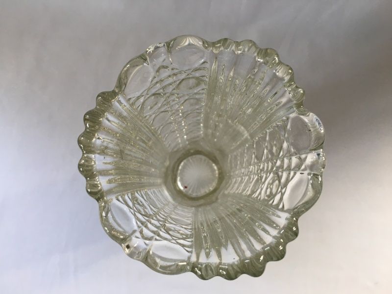 Vase pressglass