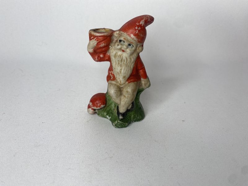 Nisse i bisque med lysholder